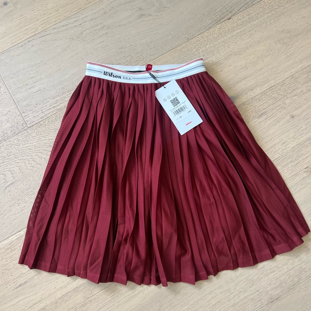 Wilson Women's Burgundy Skirt